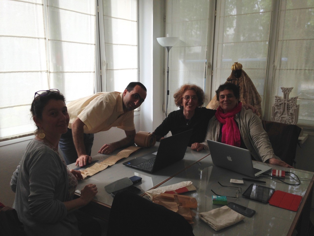 Réunion d'expertise avec David Ghazaryan, Anna Leyloyan-Yekmalyan, Janine Altounian et sa fille Anne Chevrier, à la maison des étudiants arméniens